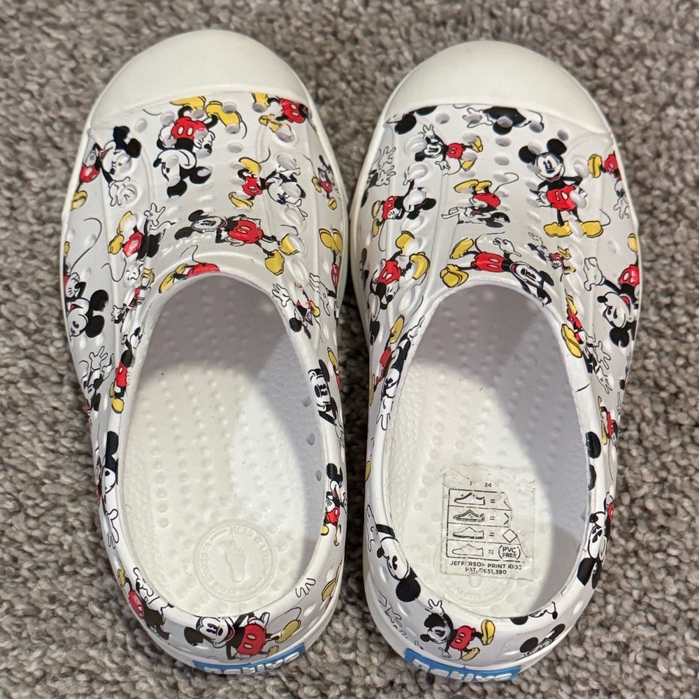 Native Disney collab shoes - Picture 7 of 7